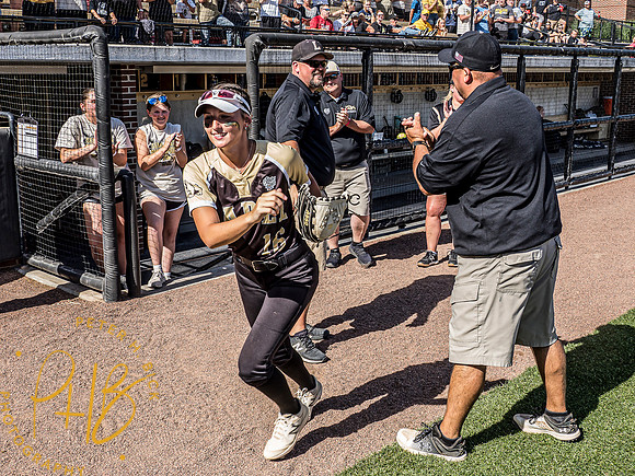 Lapel Softball 2024 3101-Edit