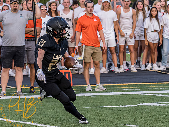 Lapel Football 2022 0303-Edit