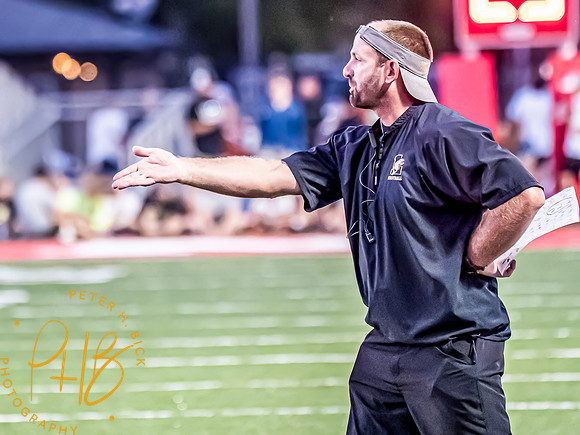 Lapel Football 2022 0944-Edit