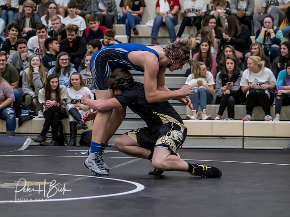 Lapel Wrestling 2018-19 0235