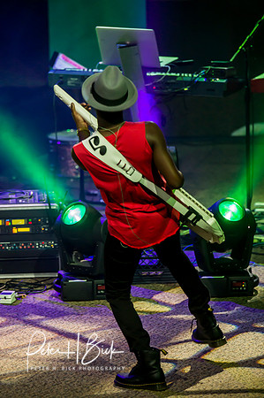 Aaron Pelsue Band 11-13 0631