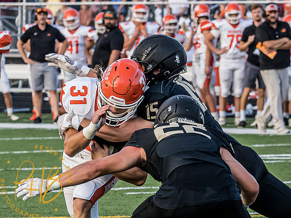 Lapel Football 2022 0274-Edit