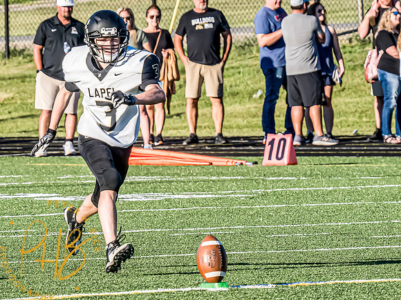 Lapel Football 2022 0667-Edit