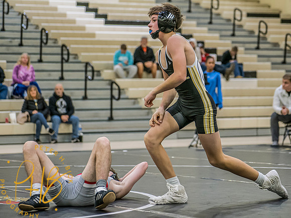 Lapel Wrestling 2024-25 0594-Edit