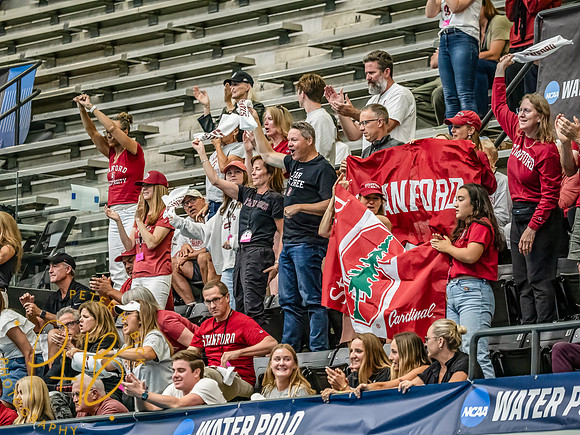 fans- 2025 NCAA Women's Water Polo 1543-Edit