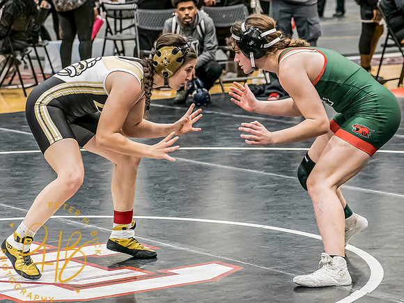 Lapel Wrestling 2024-25 0113-Edit