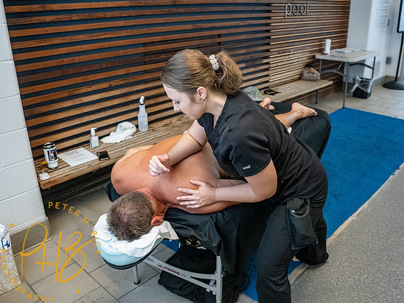 massage- 2022 USMS Summe Nats 0372-Edit