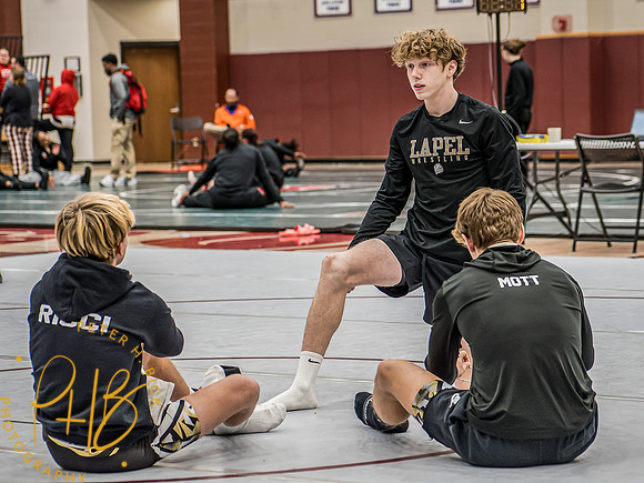 Lapel Wrestling 2024-25 0039-Edit