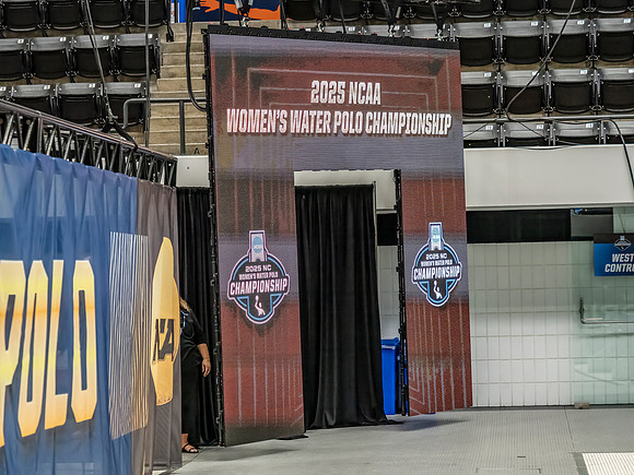 venue- 2025 NCAA Women's Water Polo 0895-Edit