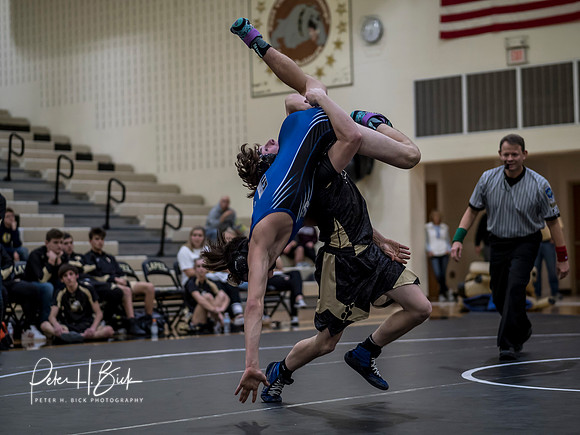 Lapel Wrestling 2018-19 0331