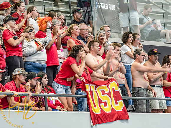 fans- 2025 NCAA Women's Water Polo 1534-Edit